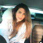 Profil de Ylenia, 24 ans, Echange nude à Urnerboden (Uri)