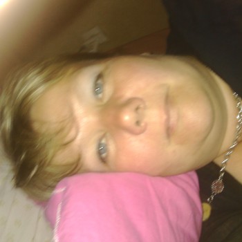 Profil de Khadijatou, 38 ans, Echange nude à Unterems (Valais)